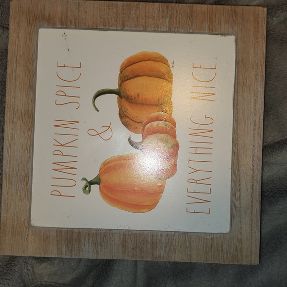 Rae dunn fall decor - Picture 3 of 3